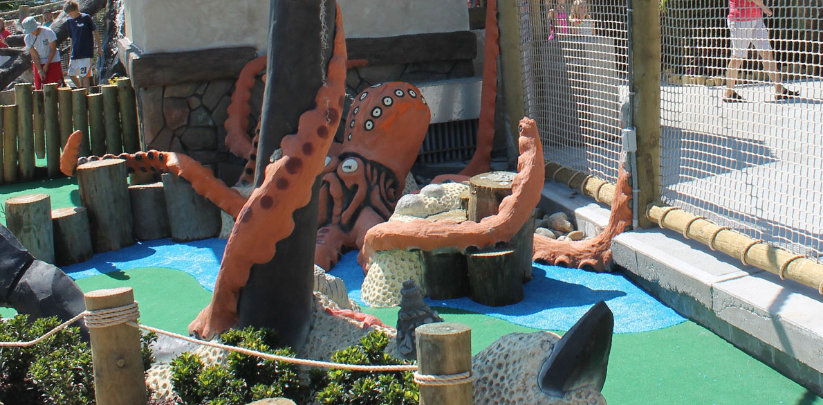 Octopus sculpture on Putt Putt course